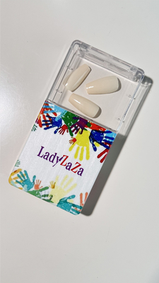Disegno a colori puri Manicure Unghie di mandorle Staccabile Finito Indossabile Copertura completa False Nails