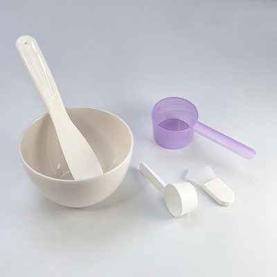 Tazza di miscelazione di bellezza tre pezzi set di strumenti confezionati indipendentemente maschera facciale tazza di miscelazione bastone cucchiaio